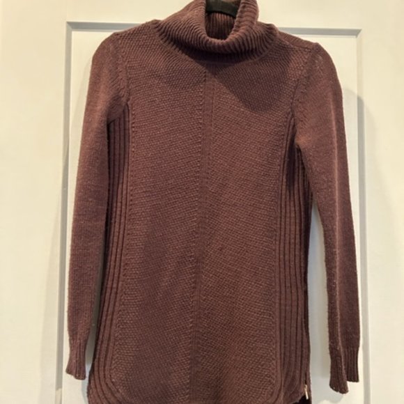 Knit Turtleneck - Picture 4 of 10